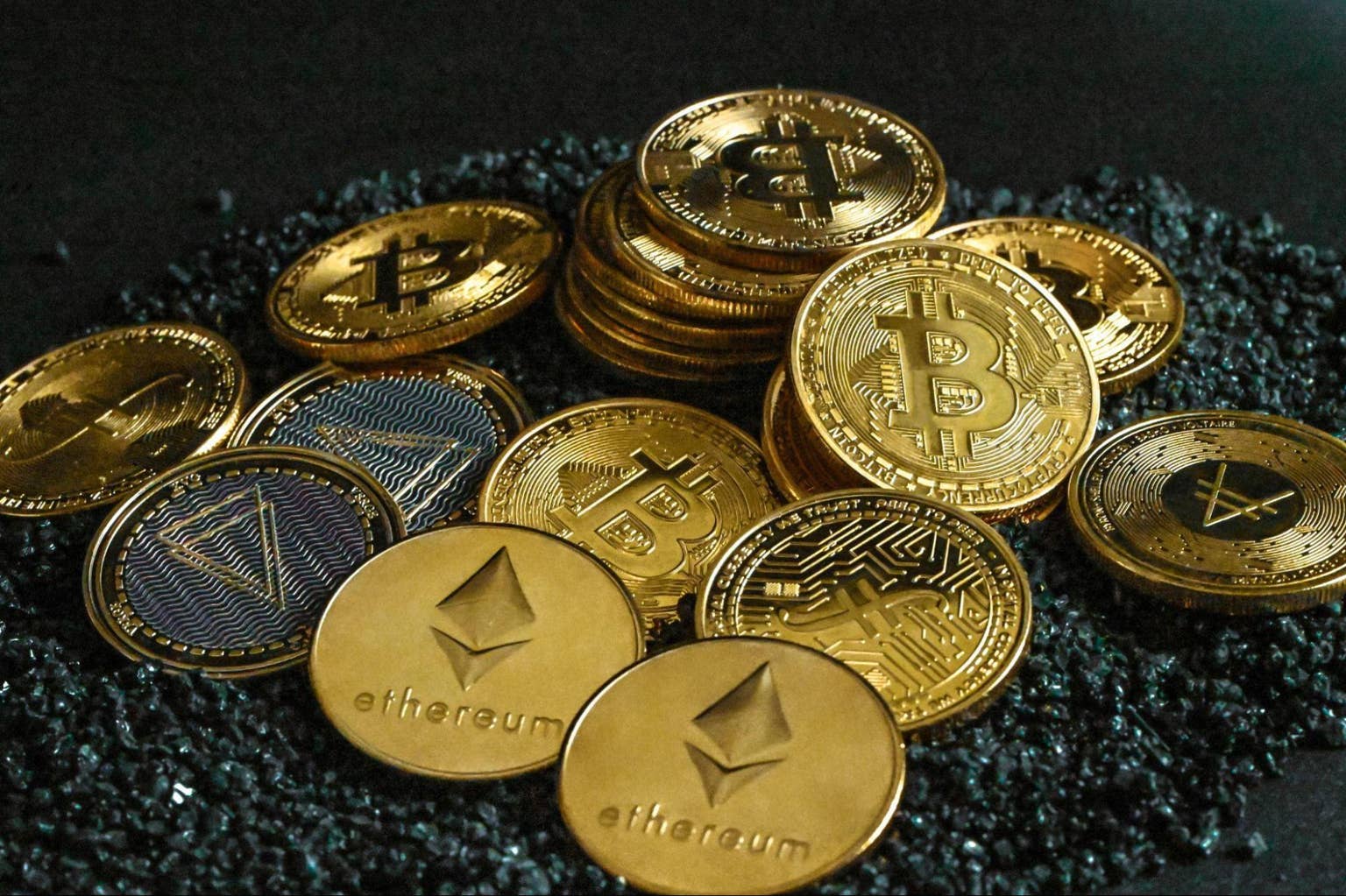 佩佩币飙升22%，领涨比特币、狗狗币和瑞波币
