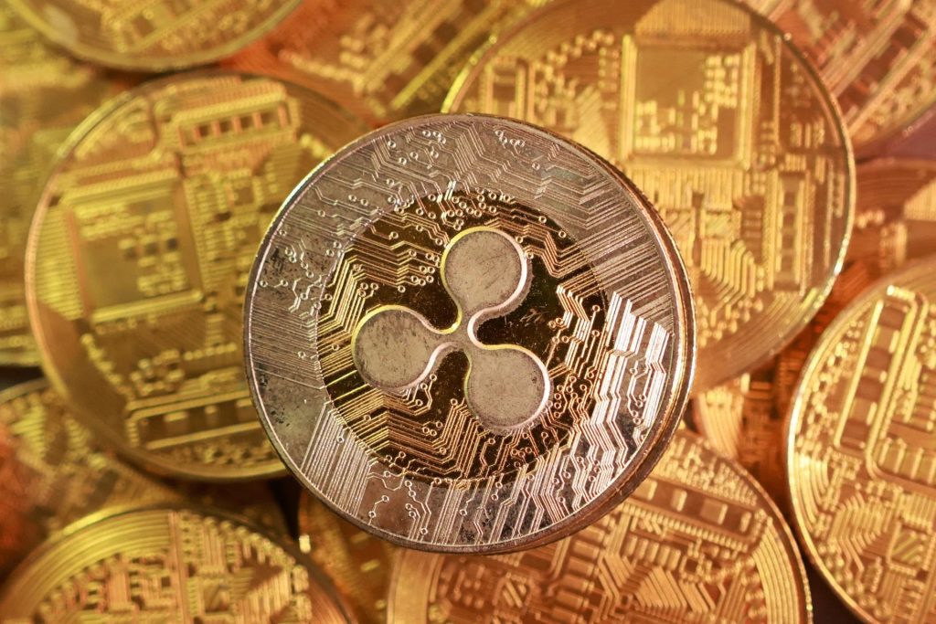 XRP鲸鱼正从交易所撤出他们的代币：这意味着什么？