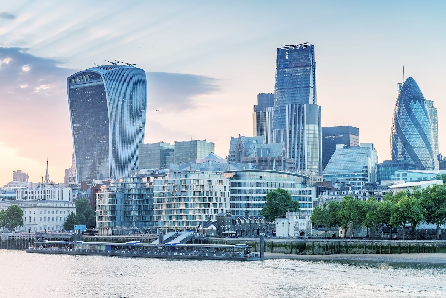 英国AI繁荣是否终于体现在GDP上？经济学家认为如此