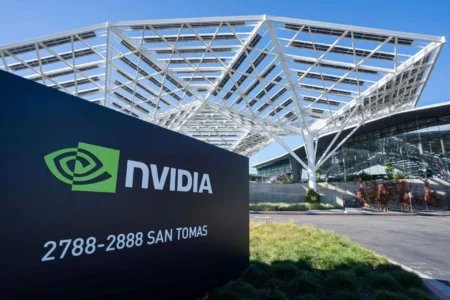 英伟达（NVDA）股价反转：AI需求能否拯救这波反弹？