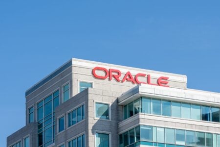 甲骨文公司（ORCL）股价上涨，因与阿斯利康的AI合作瞄准临床试验