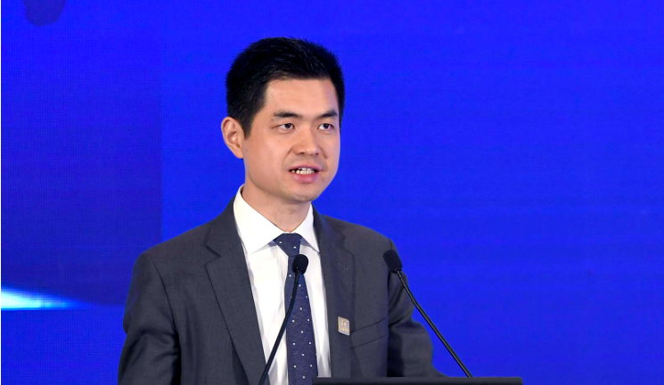 大摩闭门会观点：短期港股流动性偏弱，仓位应更多向A股转回，九月中下旬港股可能再次走强，KOSPI指数到明年年中还有约30%上涨空间