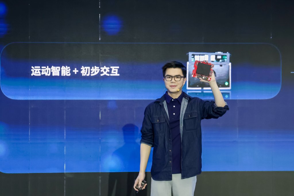 GPT-6 Astra来了，稚晖君为什么说本体越来越重要?